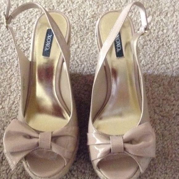 XOXO FOOTWEAR...wedges shoes