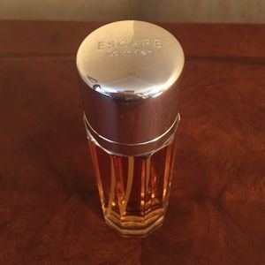 Escape by Calvin Klein perfume