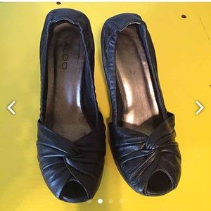 Black Aldo Wedges sz 38
