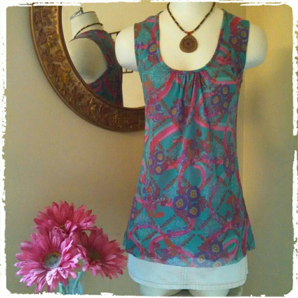 Pō Tops - LARGE Pō ROMANTIC RIBBON FLORAL FLOWY NWT TOP