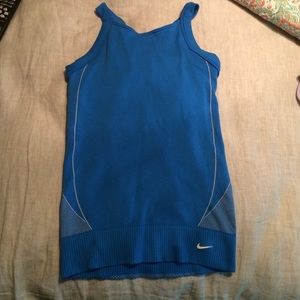 Nike workout top