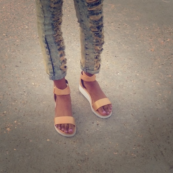 👑 Gold Ankle Sandal 👑