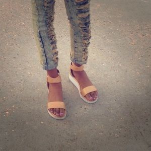 👑 Gold Ankle Sandal 👑