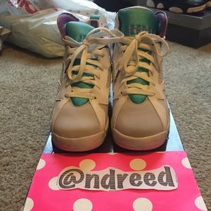 Retro Jordan Girl 7s