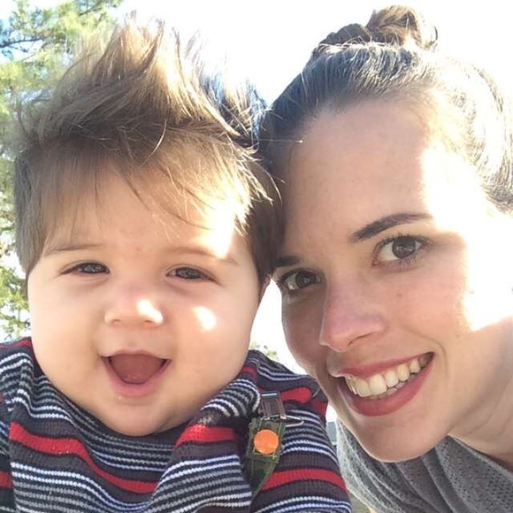 Meet Your Posher - Picture 4 of 4