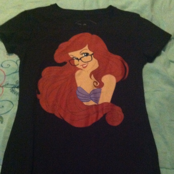 Nerd Ariel Tee