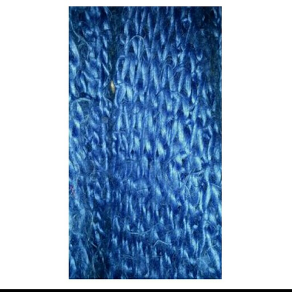 Cobalt blue knit circle scarf - Picture 4 of 4