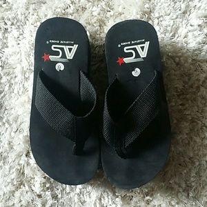 Black high flip flops