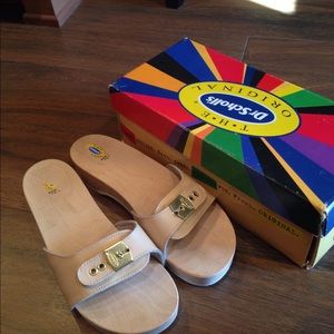 Dr Scholl's tan size 8