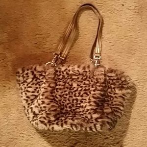 Fur purse cute! !!!!
