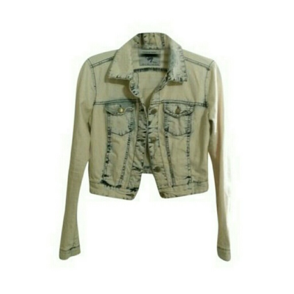 Acid wash cropped denim jacket