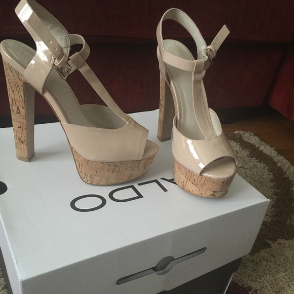 Nude summer heels! ☀️👠 - Picture 2 of 3