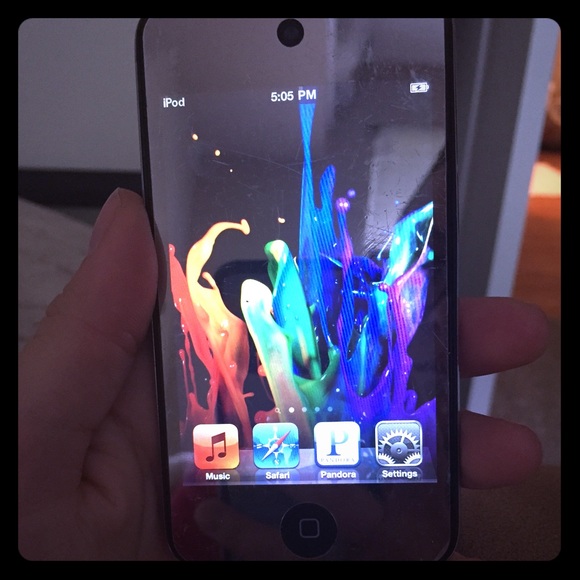 🚫🚫sold🚫🚫IPOD TOUCH 32 GB- 4th gen