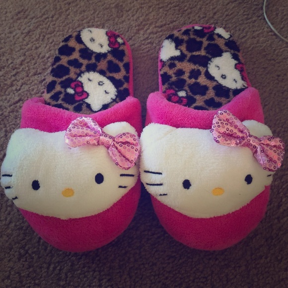 Hello kitty slippers