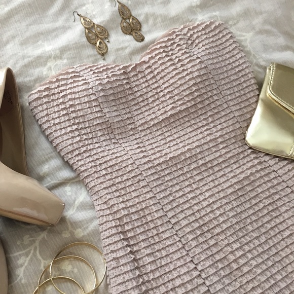 Nude ruffle cocktail dress - Picture 2 of 3