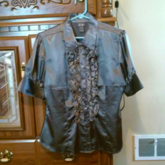 L cute grey satin blouse from Dots