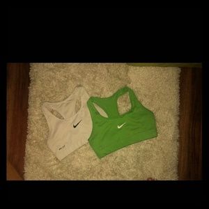 Nike sports bra bundle