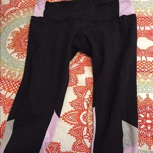 LuLuLemon Luon Black/Purple/Grey  Cropped pants