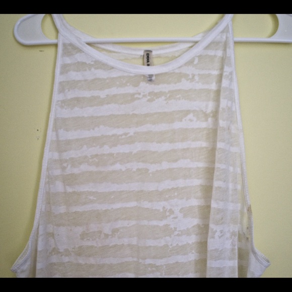 Tank top - Picture 2 of 2