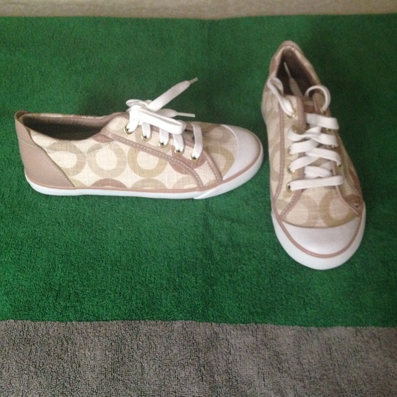 Brand new coach sneakers