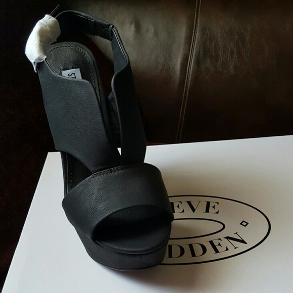 Black steve madden wedges