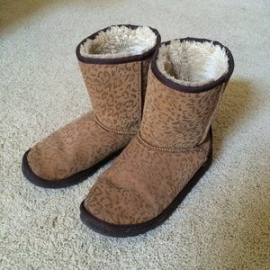 Cheetah print Ugg boots