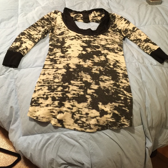 Top from Buckle