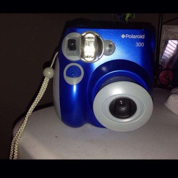 Polaroid & Top bundle. For poshmark user sam