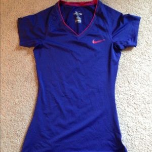 Nike Dri Fit Fitted top