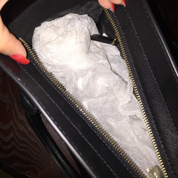 🚫SOLD SOLD SOLD ON Ⓜ️ercari🚫 - Picture 2 of 4