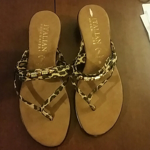 Italian Shoemakers  Shoes - Sold in Bundle! Italian Shoemakers  Sandals