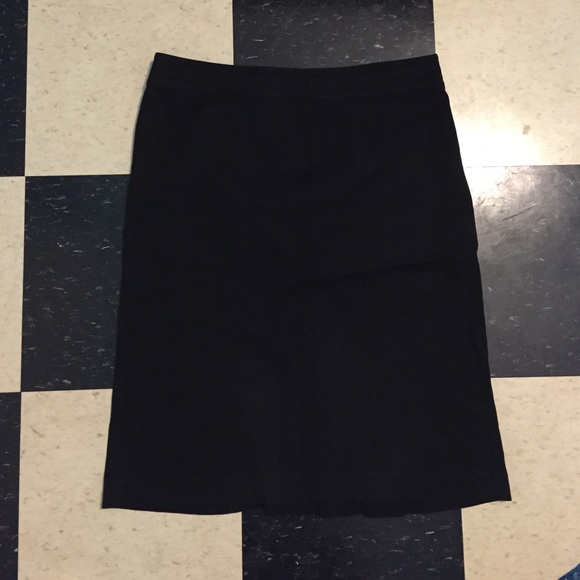 black skirt from the gap