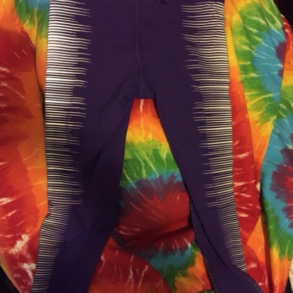 I got sizes small medium and larger glow the dark - Picture 2 of 2