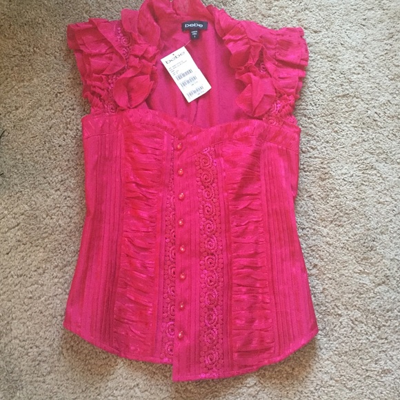Bebe pink/magenta ruffle collar button up top