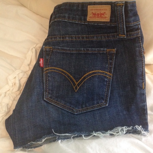 Levi's cut off shorts