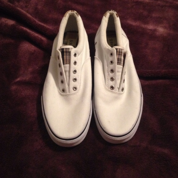 Men's St. John's Bay shoes