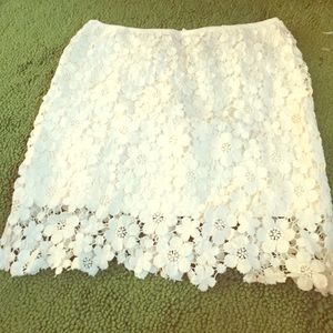 White lace skirt.