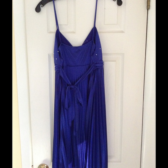 Royal blue pleated dress - Picture 3 of 3