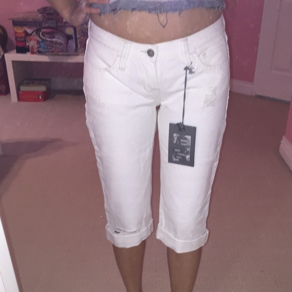 Abercrombie and Fitch Jean Capri Pants