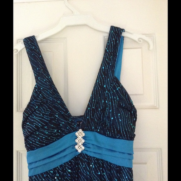 Dark blue dress with light blue sparkles - Picture 2 of 3