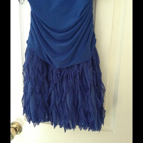 Royal blue ruffled bottom dress - Picture 2 of 3