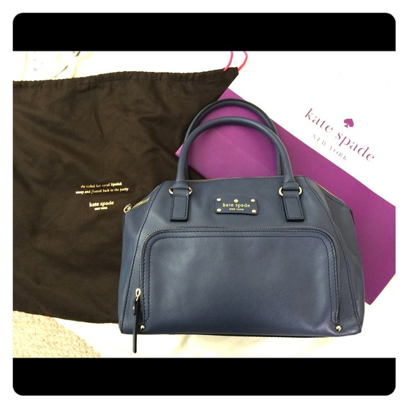 Kate spade handbag/satchel used once like new.