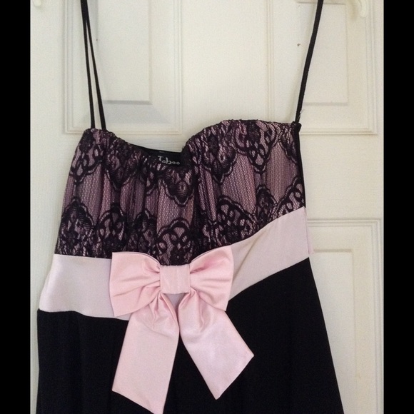 Pink and black dress - Picture 2 of 3