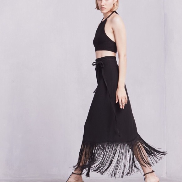 SOLD PM Editor Pick ⭐️Reformation Aurelie Skirt - Picture 3 of 3