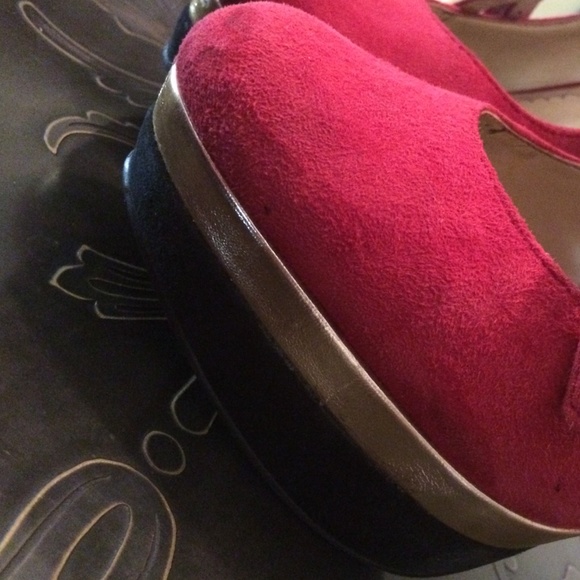 Red flashy Heals - Picture 3 of 4