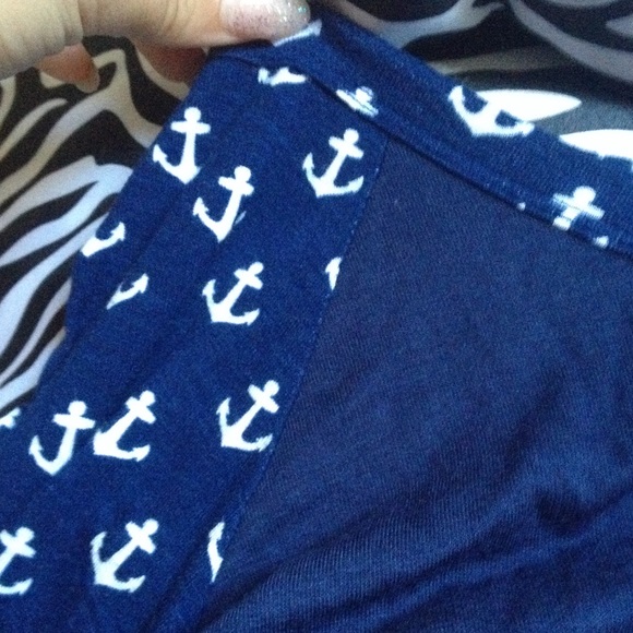 rue 21 half- anchor sleeve shirt - Picture 3 of 3