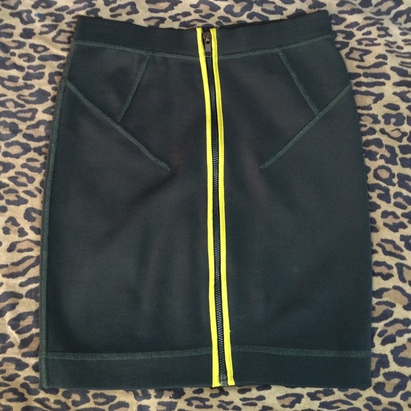 French Connection Stretch Bandage Mini Skirt 🔰