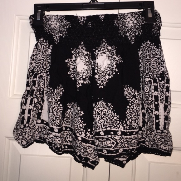 Patterned shorts