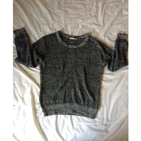 Forever21 grey and black sweater