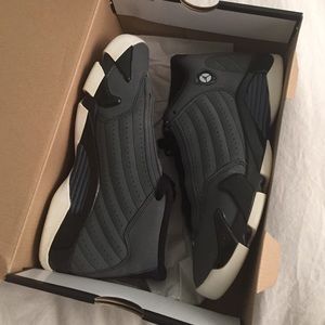 Air Jordan Graphite 14s